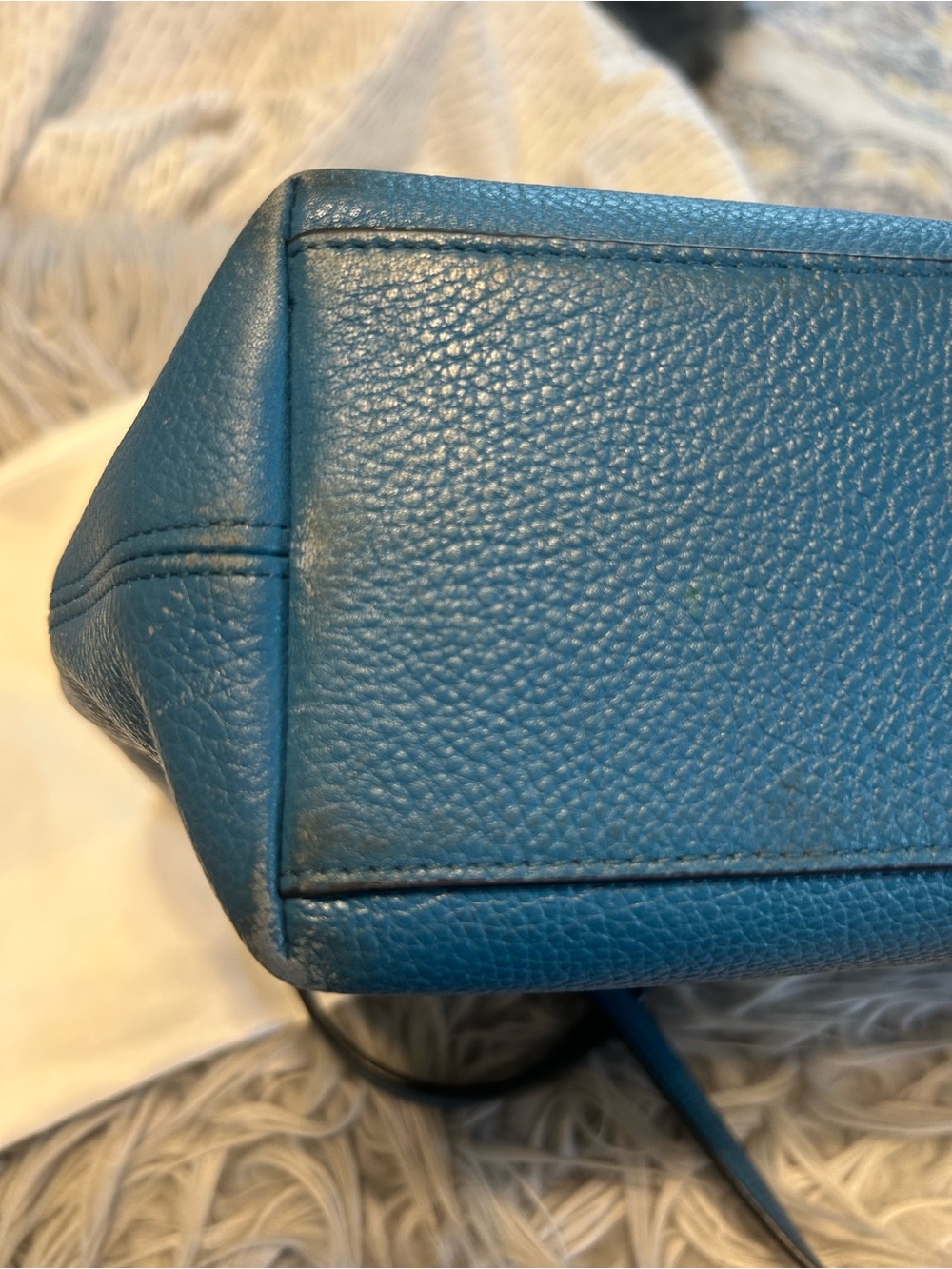 Coach Shoulder Bag - Picture 5 of 9